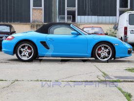 Porsche Boxter autófóliázás: Avery gloss light blue cb1510001 autó fóliával 04