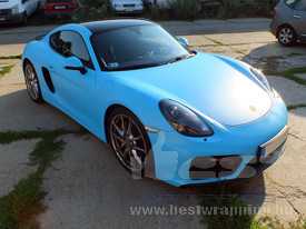 Porsche Cayman autófóliázás: KPMF matt kék autó fóliával 1